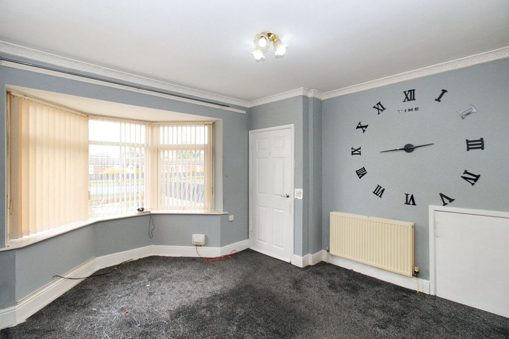 Property photo 3 of 12