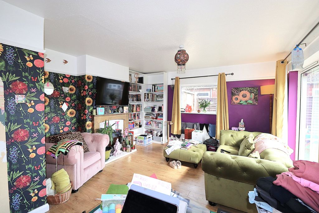 Property photo 3 of 16