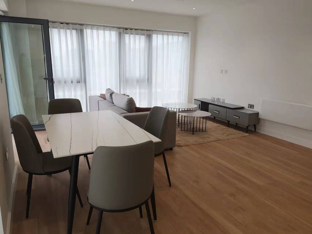 Property photo 1 of 4