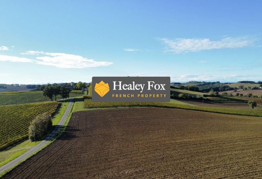 Property photo 2 of 23