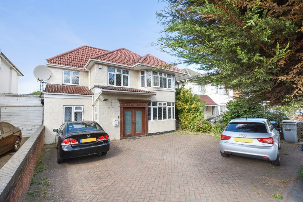 Property photo 1 of 15