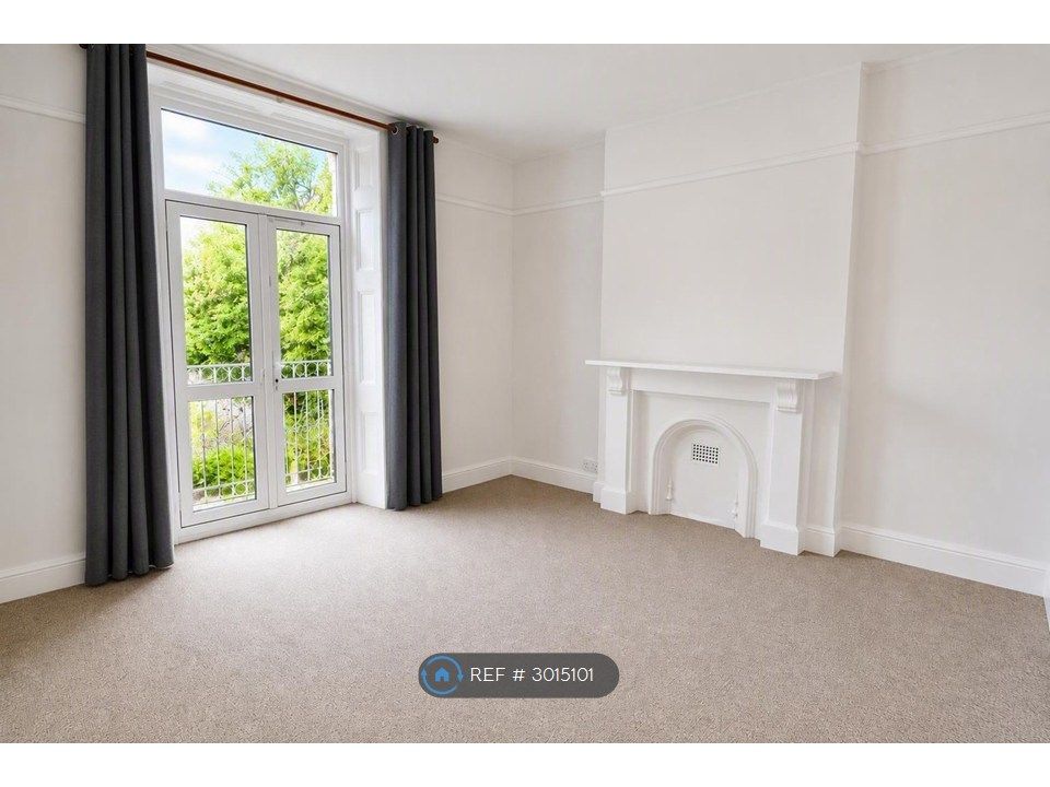 Property photo 3 of 8 Bedroom 1