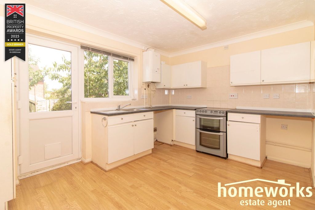 Property photo 3 of 9