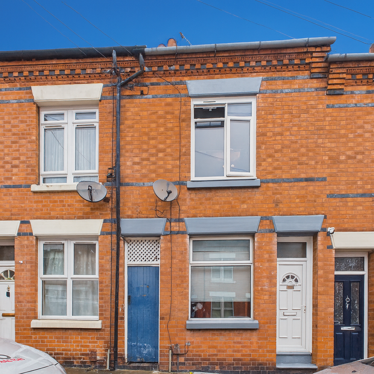 Property photo 2 of 19