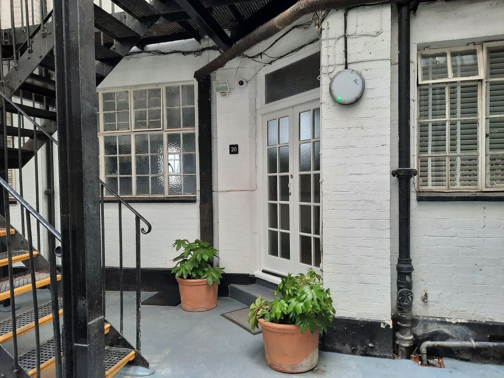 Property photo 2 of 3