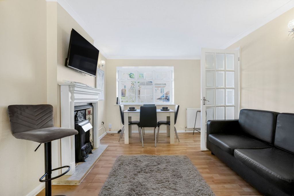Property photo 1 of 38
