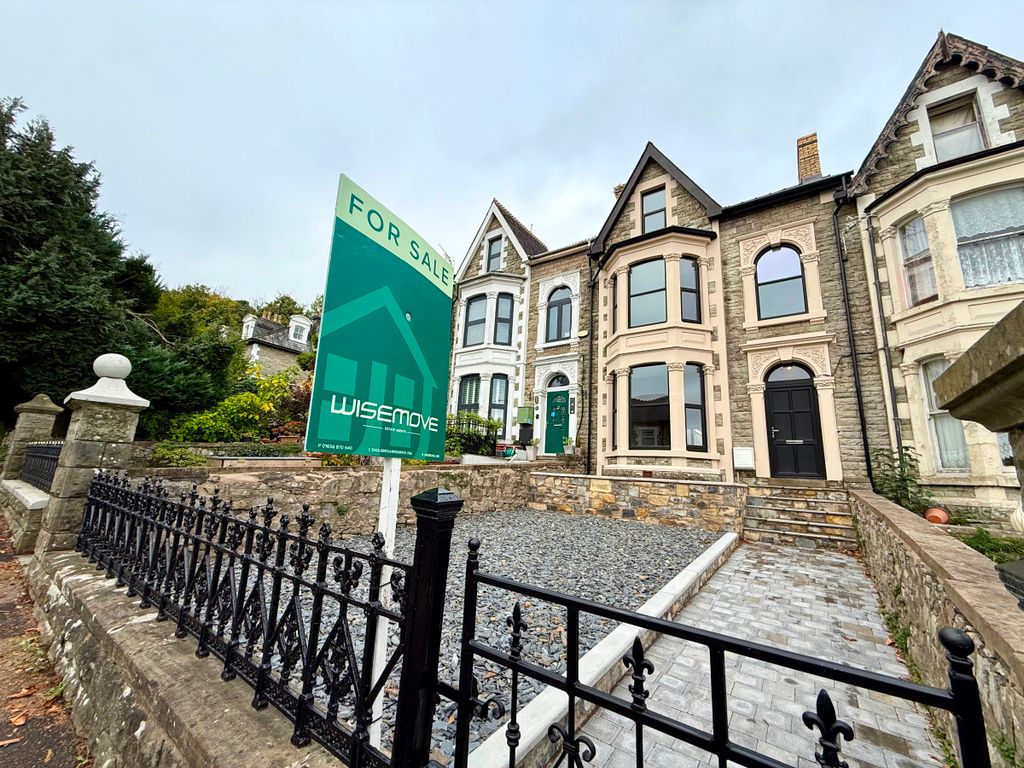 Property photo 1 of 44