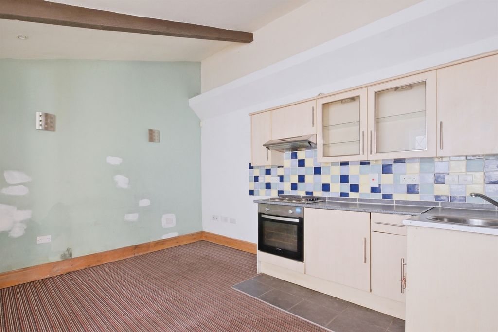 Studio for saleEast Street, Blandford Forum DT11