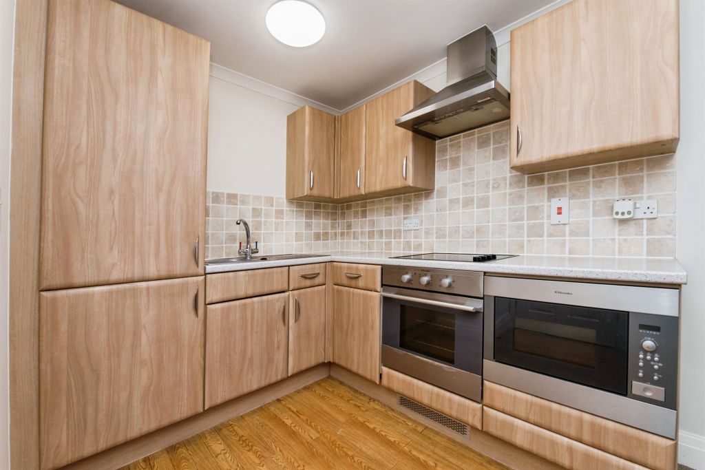 Property photo 3 of 15