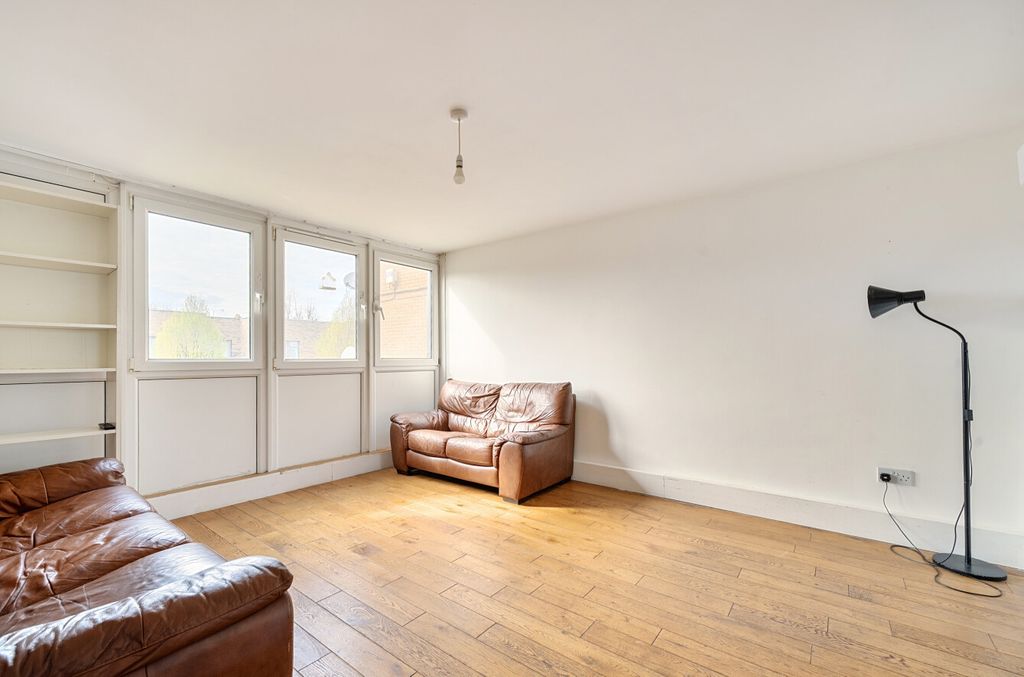 Property photo 3 of 12 1439130-11-69Cbe1...