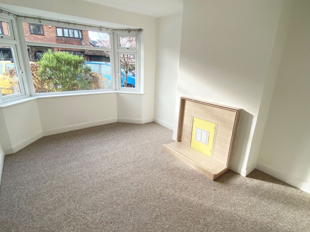 Property photo 2 of 9 Lounge