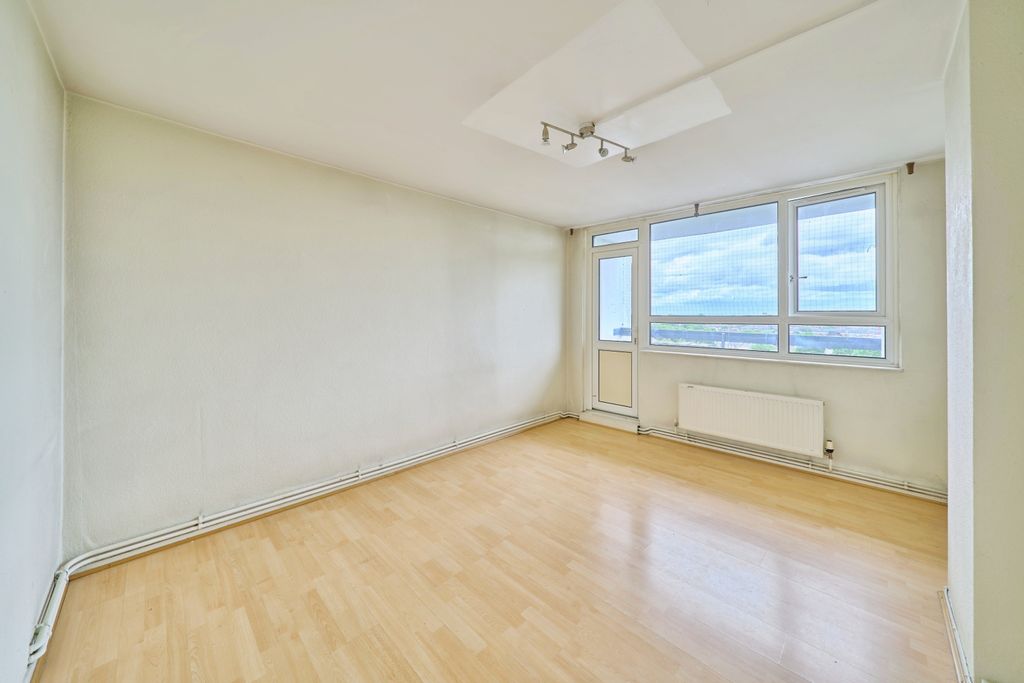 Property photo 3 of 16 Photo #3