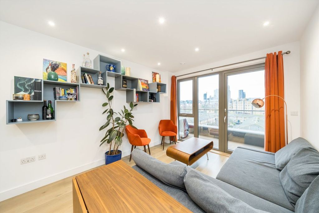 Property photo 2 of 7