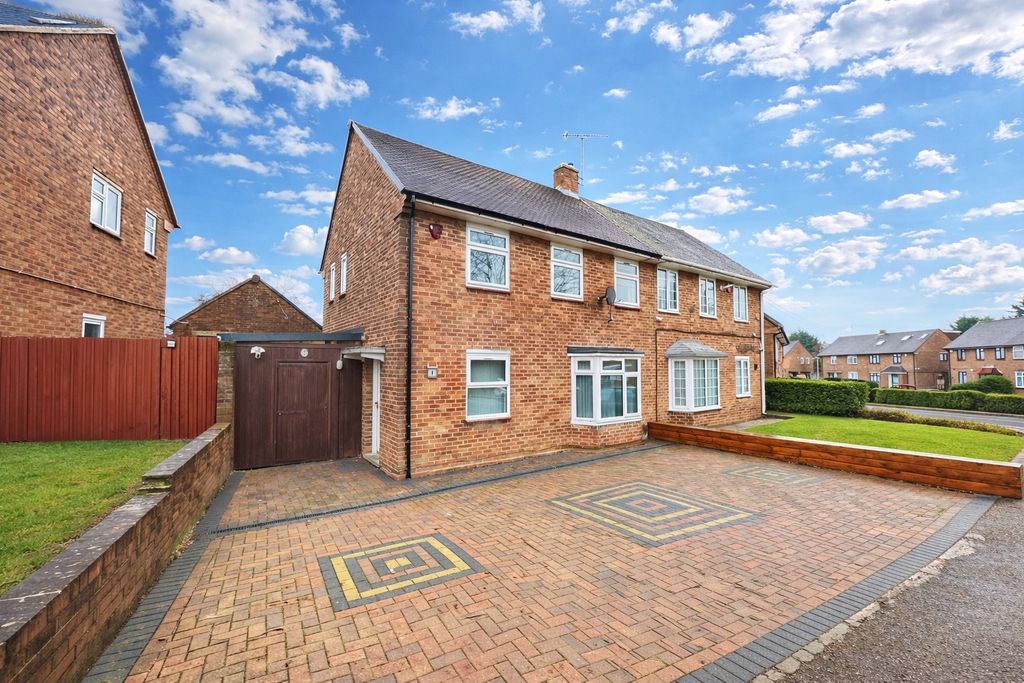 Property photo 1 of 12 4861601