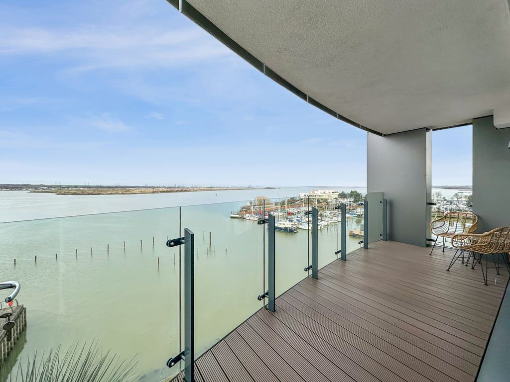 Property photo 1 of 16 Picture No. 10