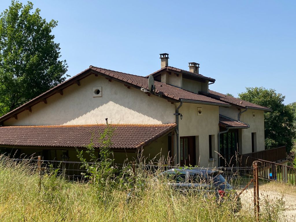 Property photo 2 of 14