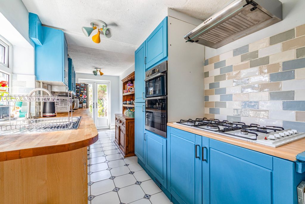 Property photo 3 of 17 Picture No. 09