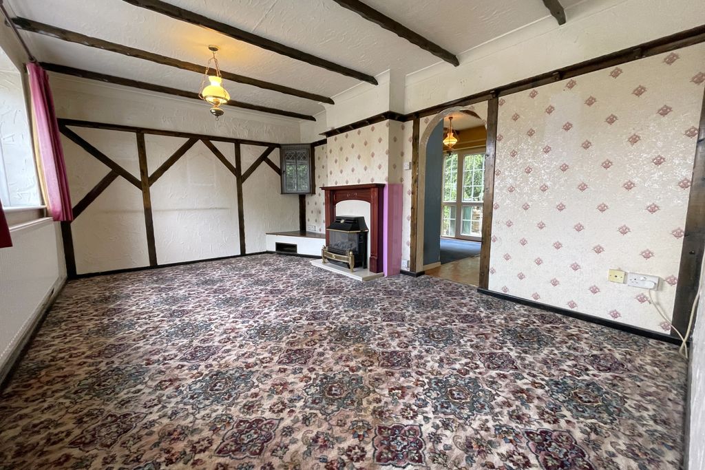 Property photo 2 of 13 2