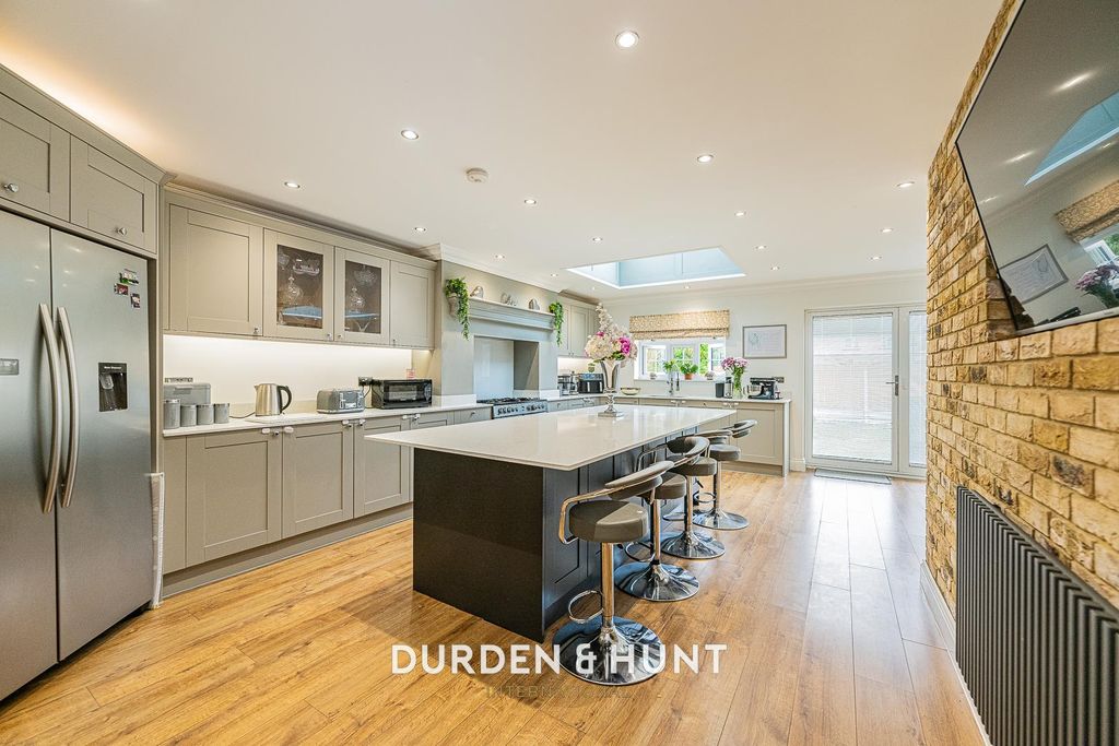 Property photo 2 of 41 Hatch-19.Jpg