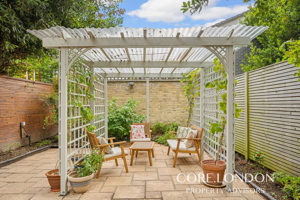 Property photo 3 of 16