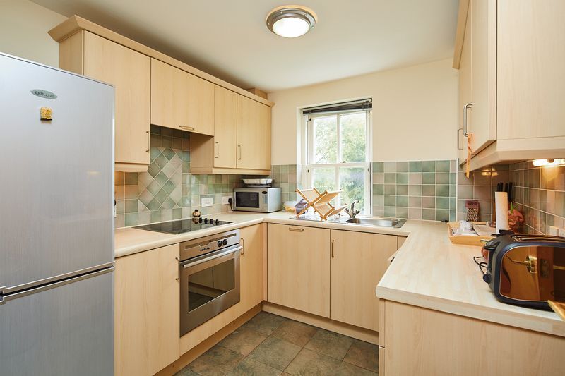 Property photo 3 of 9 Photo 8