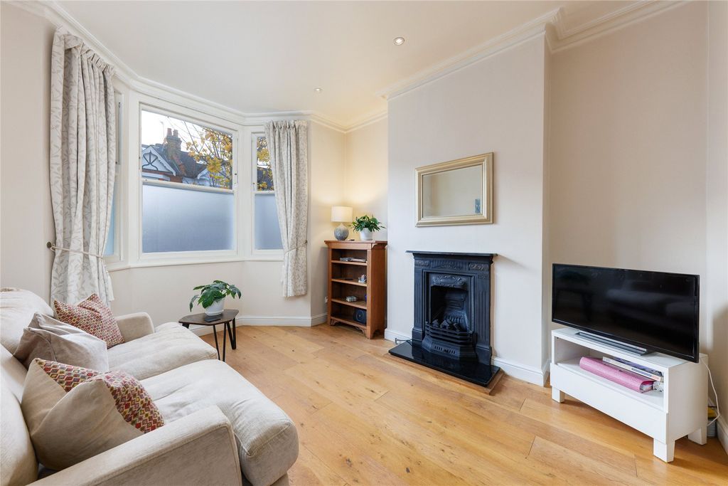 Property photo 2 of 12 Picture No. 02