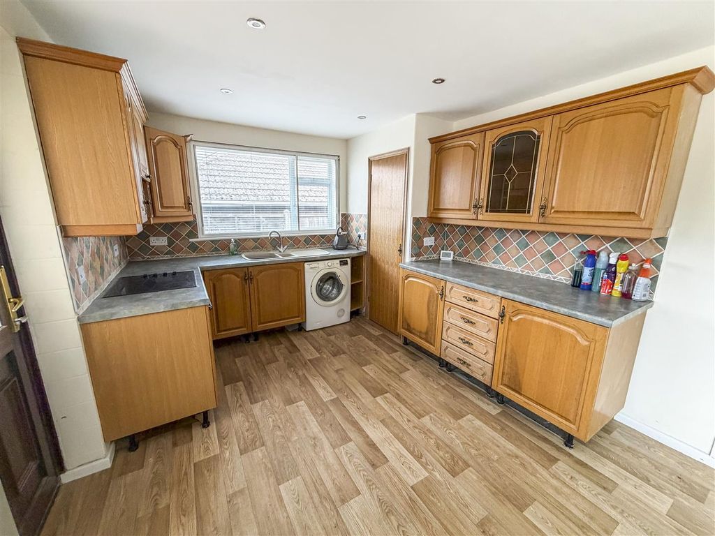 Property photo 2 of 16 Tlc_2B0E1631-E5A5-4B79-Be97-163F794Eb723_514Fce6.J