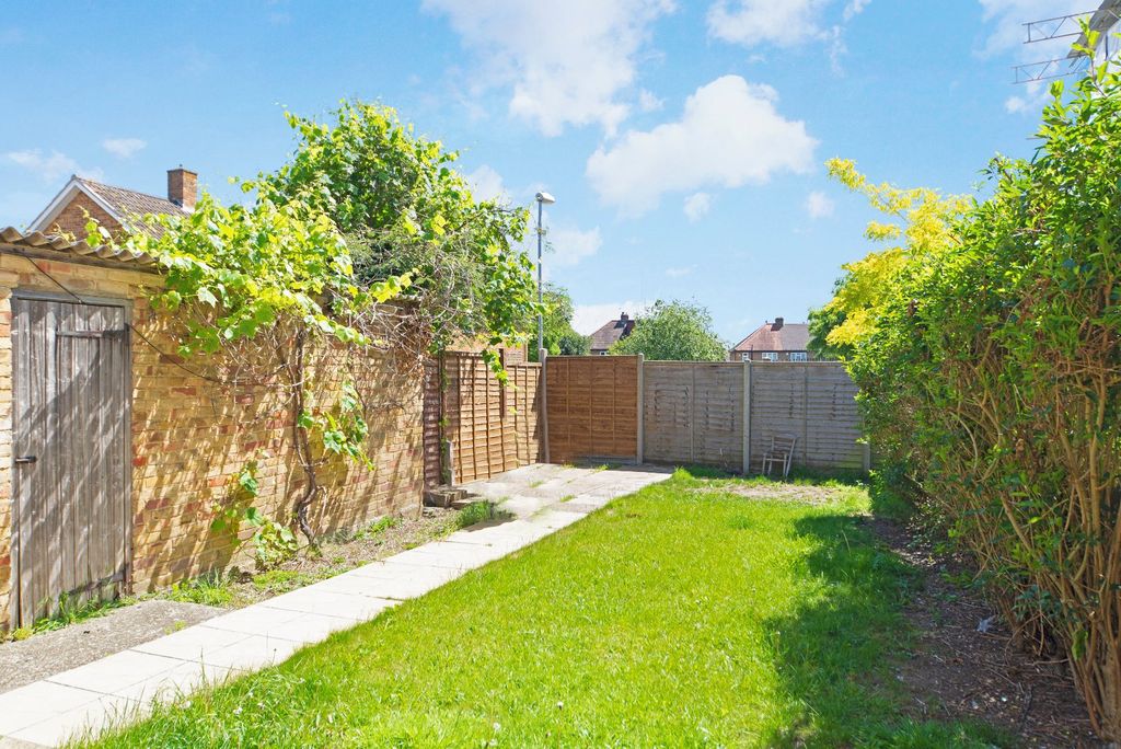 Property photo 2 of 18 Picture No. 09