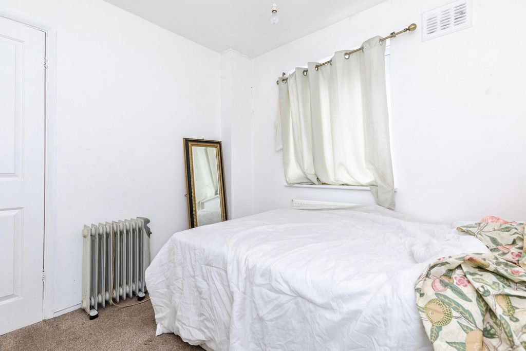 Property photo 2 of 6 Pbox-Img.Jpg