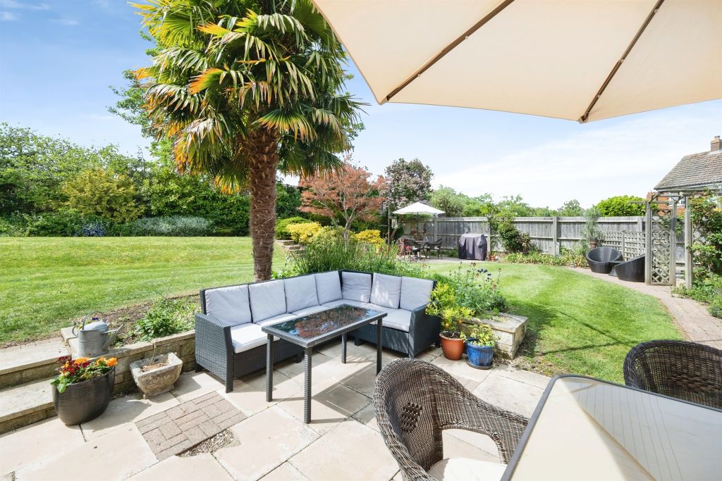 Property photo 2 of 19