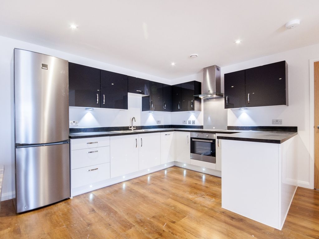 Property photo 3 of 9 Kitchen2