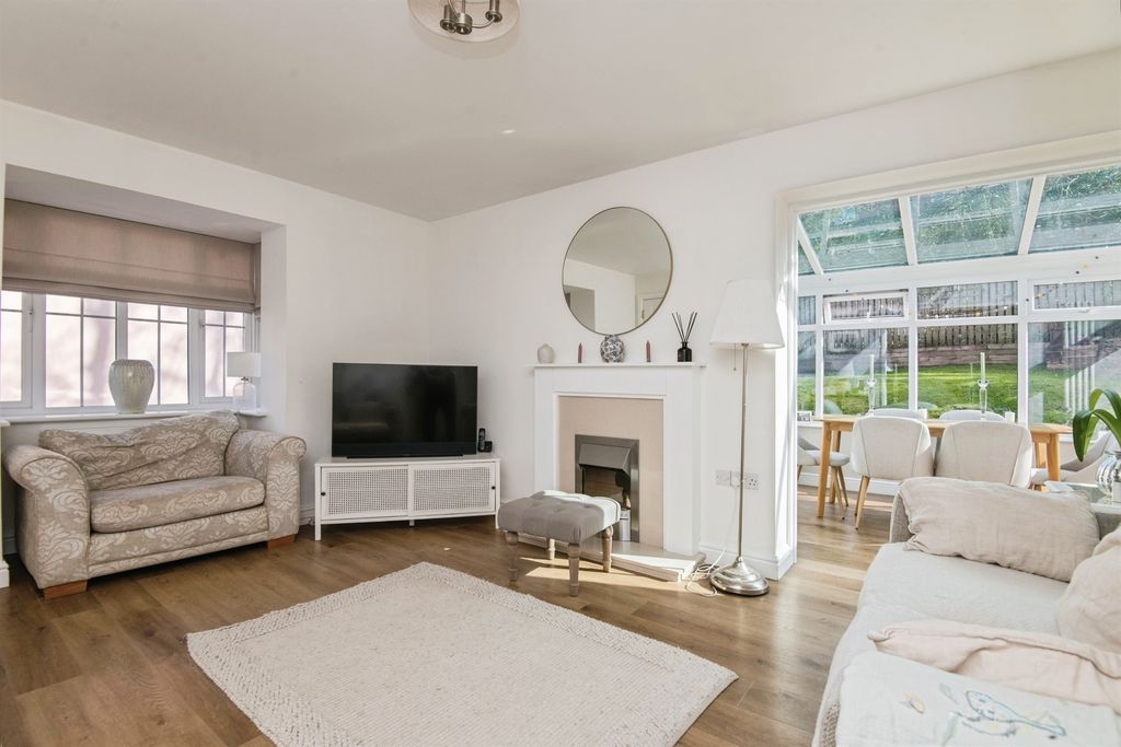 Property photo 3 of 16