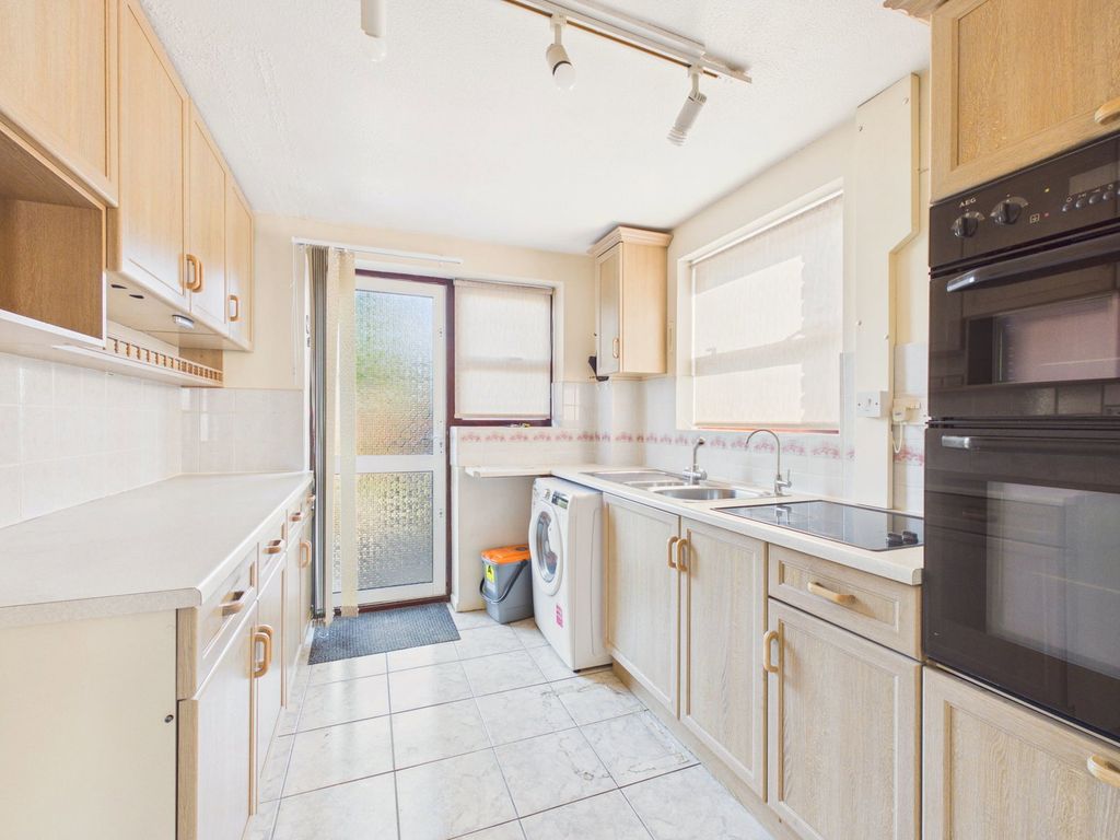 Property photo 2 of 13