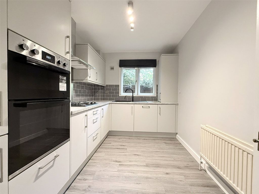 Property photo 2 of 16 Picture No. 06