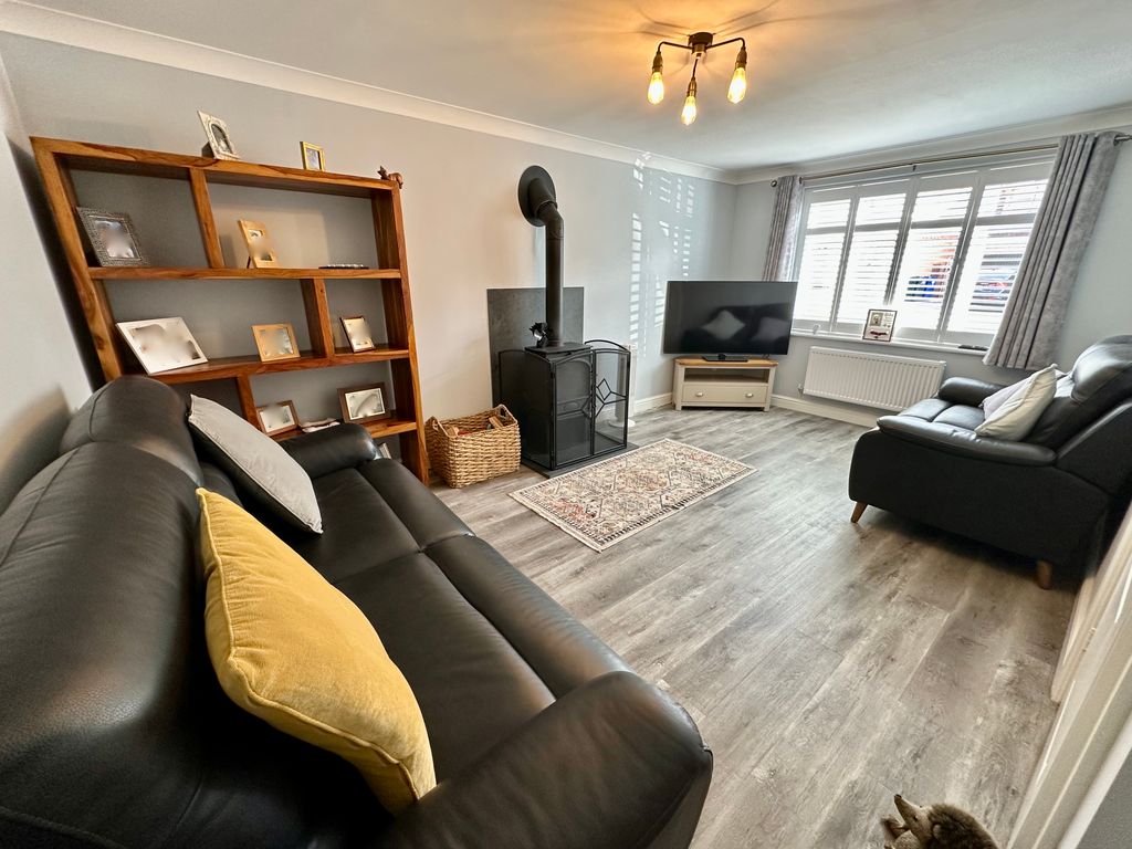 Property photo 3 of 39 Img_9956