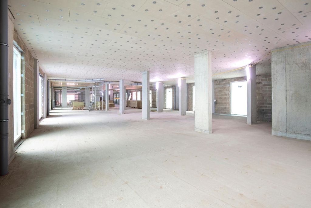 Property photo 2 of 13 09249_Hilldene_Ave_Rm3.Jpg