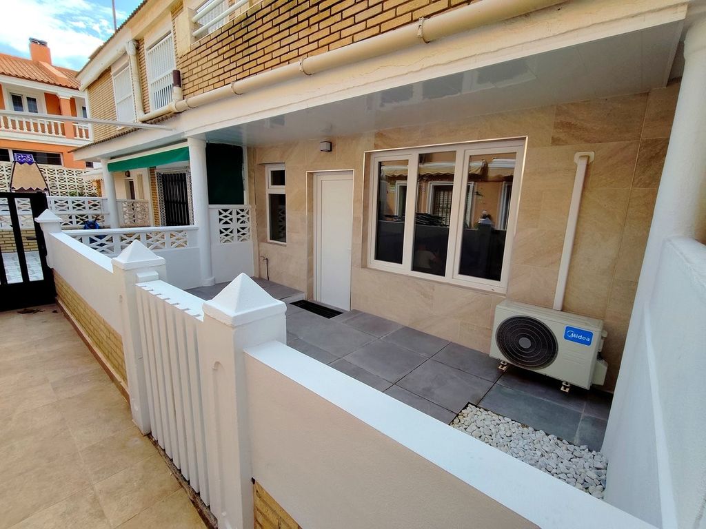 Property photo 2 of 23