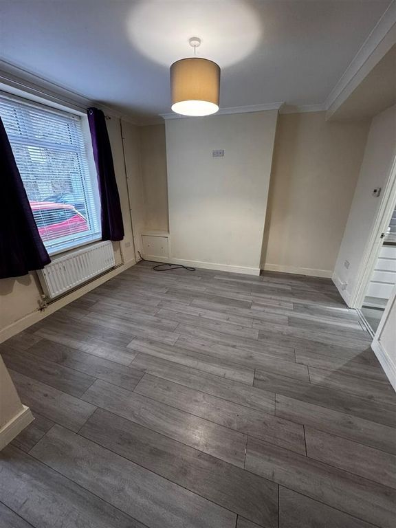 Additional image 15 of 3 bed semi-detached house to rentTon Row Ton Pentre Pentre, Pentre CF41