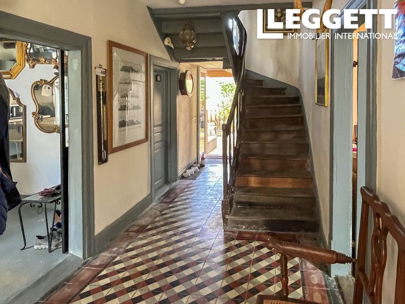 Property photo 3 of 10