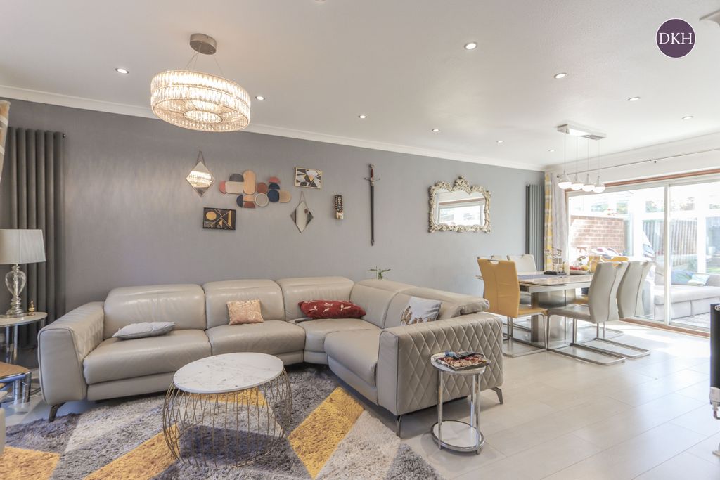 Property photo 3 of 14 Picture No. 12