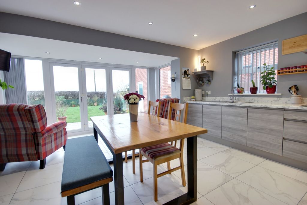 Property photo 3 of 26 1 Liv Kit Din A