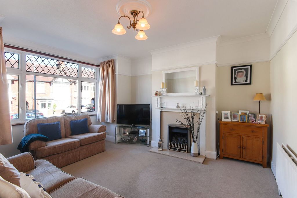 Property photo 2 of 15
