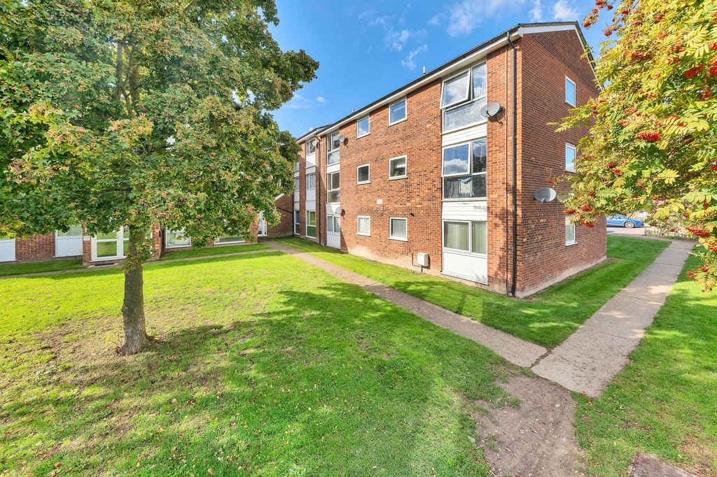 Property photo 1 of 9