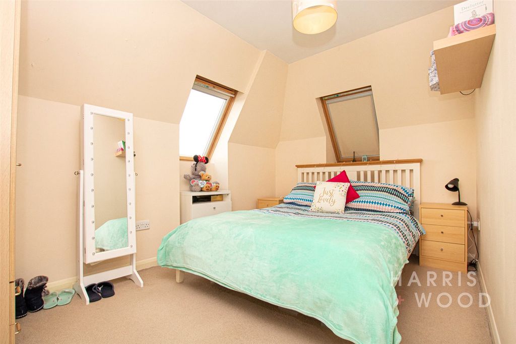 Property photo 3 of 7 Picture No. 12