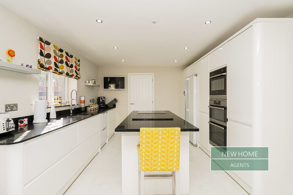 Property photo 3 of 27 Photo 10