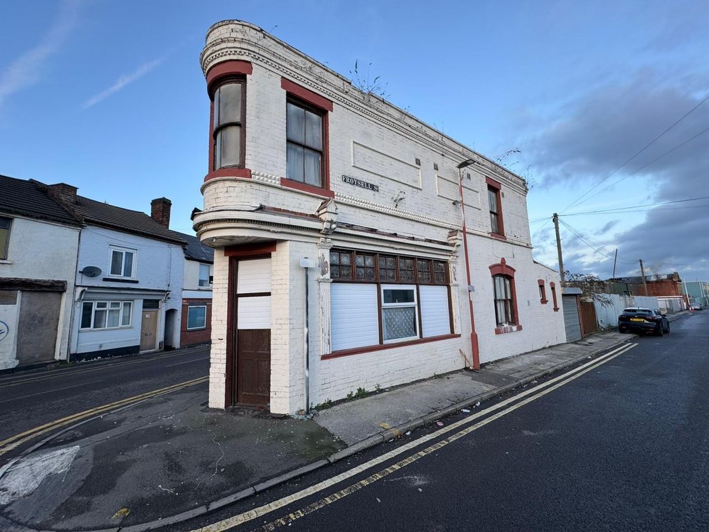 Property photo 3 of 4 24 To 25 Lower Lichfield Street, Willenhall, West (6).Jpg