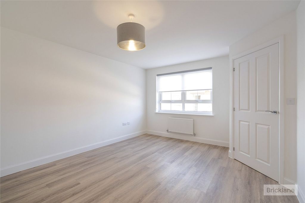 Property photo 2 of 14 Picture No. 08