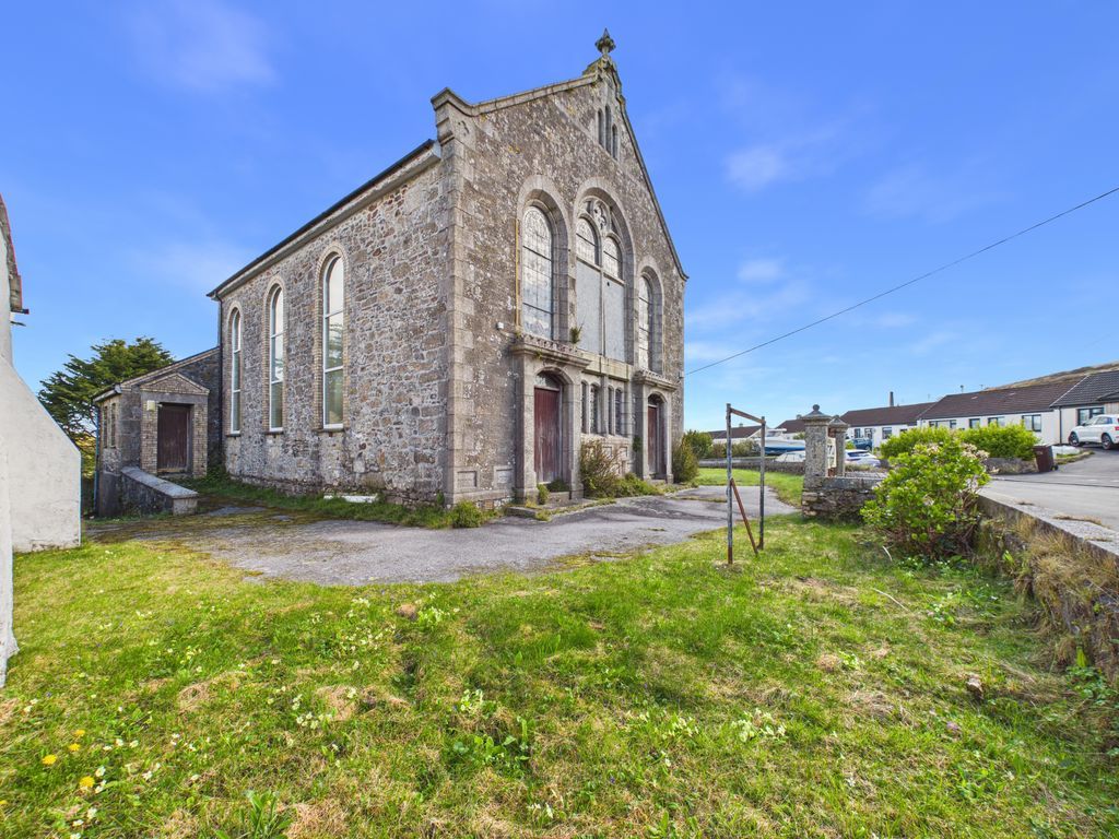 Property photo 3 of 8 Side Elevation