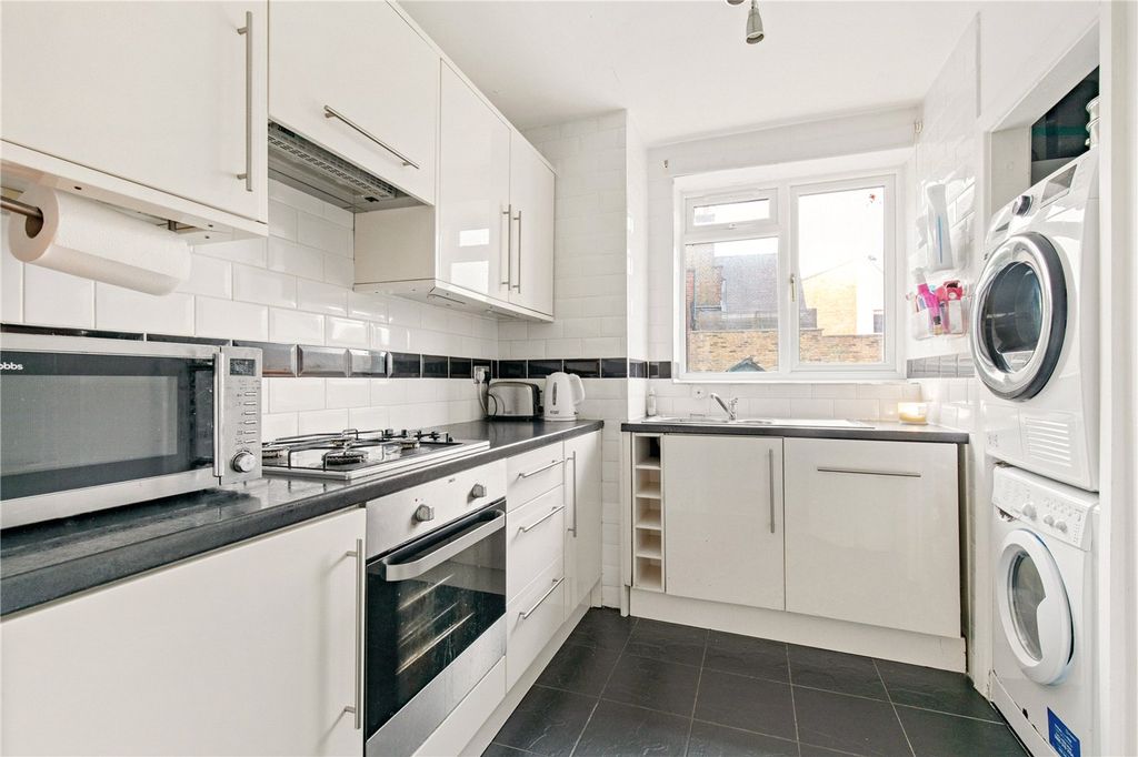 Property photo 2 of 12 Picture No. 07