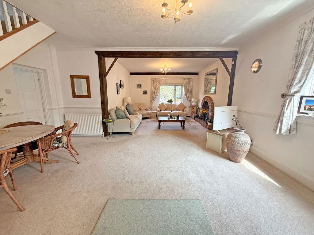 Property photo 3 of 30